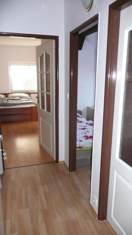 Apartments U Cara Ceske Budejovice Quarto foto
